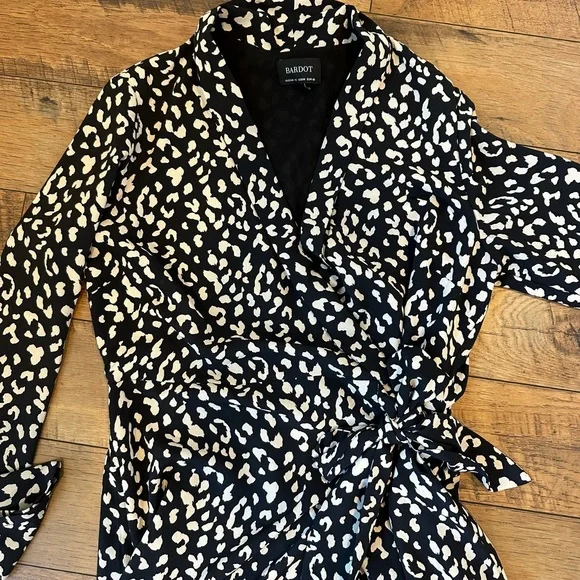 Bardot black and White Animal Print Wrap Dress- size M/8 - Picture 2 of 3